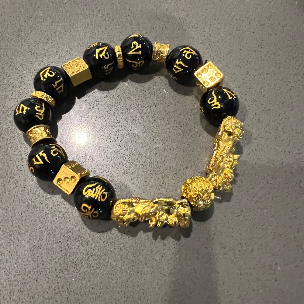 Feng Shui Chinese Bracelet with Dice